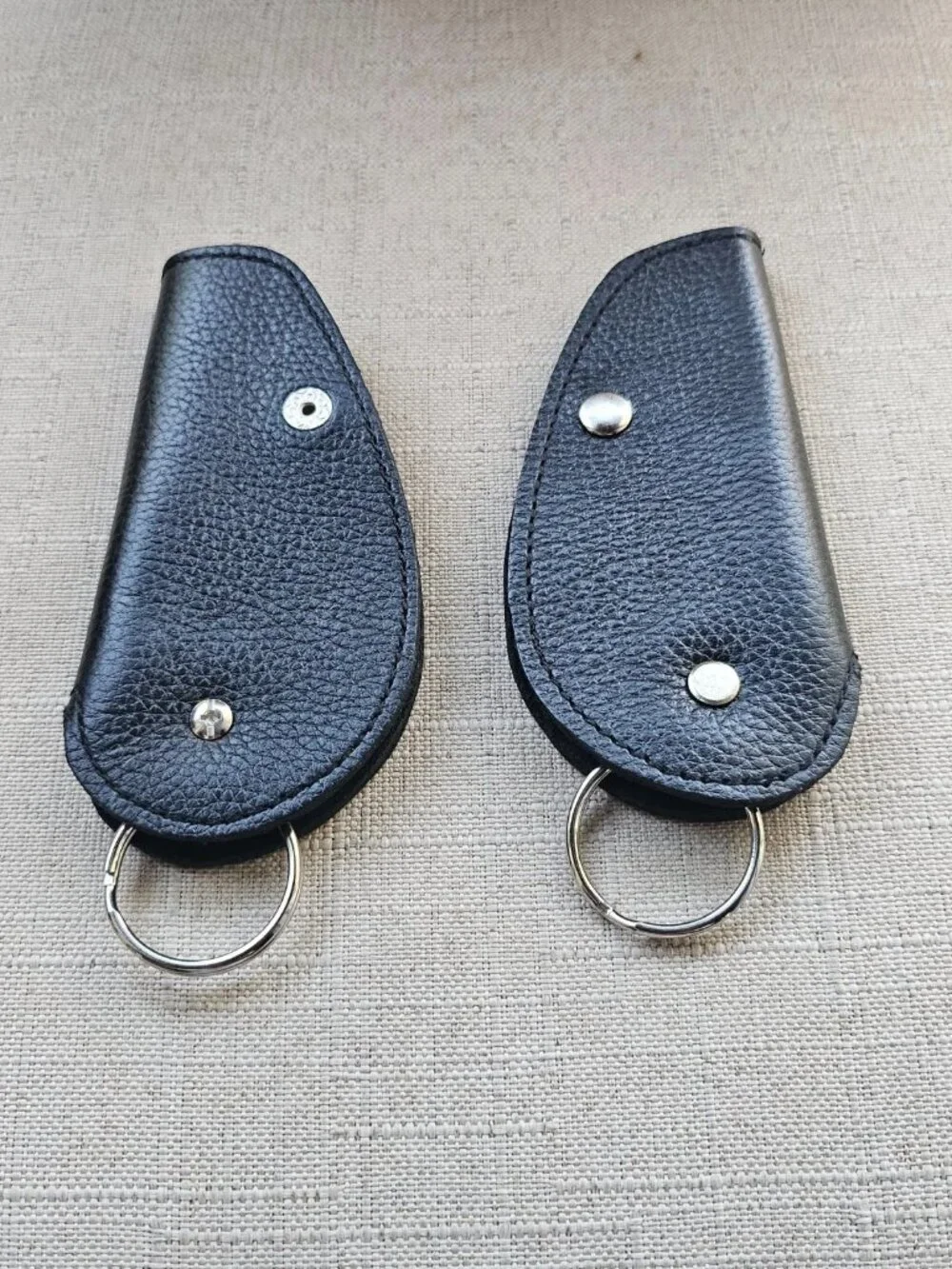 Lot of 2 Key Fob Keychain Black Handmade Genuine Leather Leaf Shape Keys